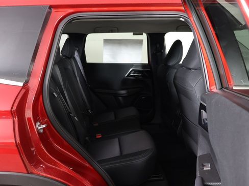 New 2026 Mitsubishi Outlander ES image 30