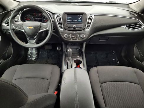 Used 2018 Chevrolet Malibu LT FWD image 14