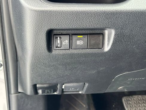 Used 2024 Toyota RAV4 XLE image 25