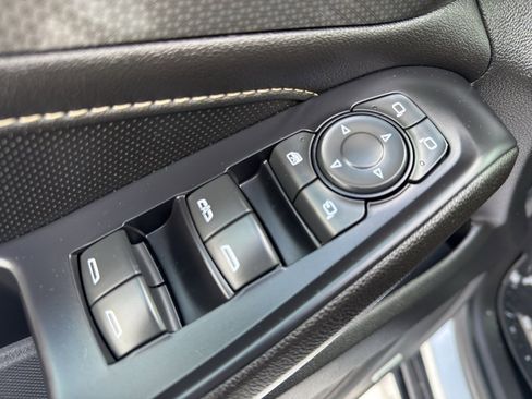 Used 2022 Chevrolet Traverse Premier w/ Redline Edition image 10