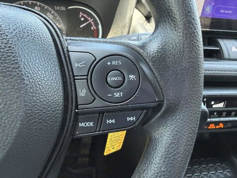 Used 2024 Toyota RAV4 LE FWD image 22