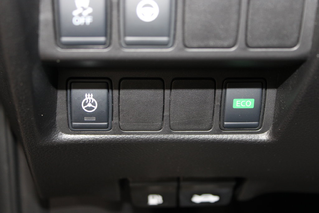 Used 2019 Nissan Rogue Sport SL w/ Premium Package FWD image 43