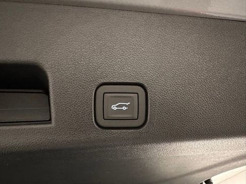 New 2026 Chevrolet Traverse LT w/ Driver Confidence Package FWD image 23