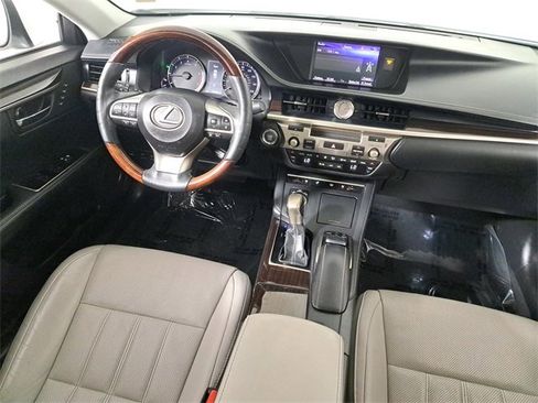 Used 2018 Lexus ES 350 image 15