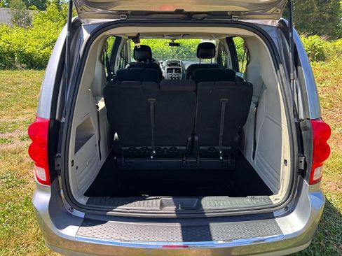 Used 2014 Dodge Grand Caravan American Value Package FWD image 20