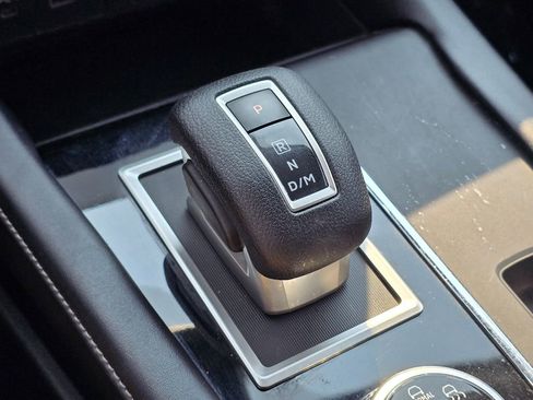 Used 2022 Mitsubishi Outlander ES image 38