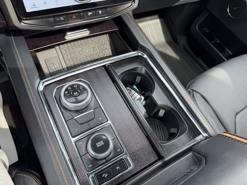 Used 2023 Ford Expedition Max Platinum AWD/4WD image 20