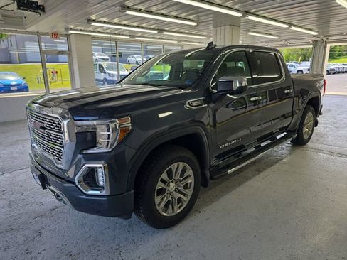 Used 2021 GMC Sierra 1500 Denali w/ Driver Alert Package II AWD/4WD image 2