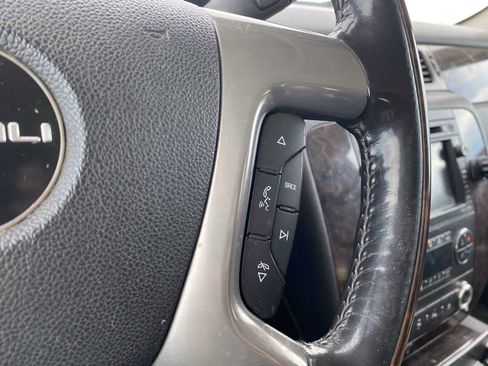 Used 2011 GMC Yukon XL Denali image 23