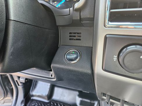 Used 2015 Ford F150 Lariat w/ Equipment Group 502A Luxury AWD/4WD image 20