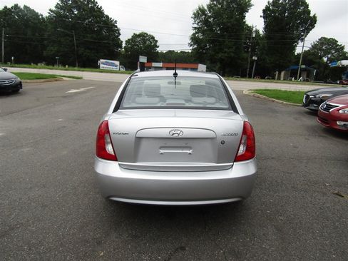 Used 2008 Hyundai Accent GLS FWD image 6