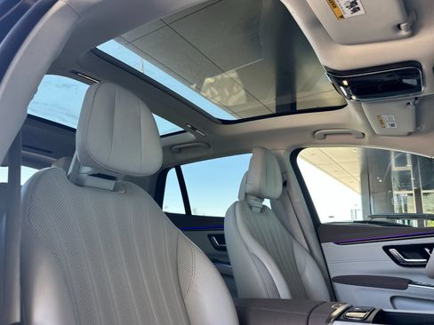 Certified 2023 Mercedes-Benz EQS 580 4MATIC SUV image 19