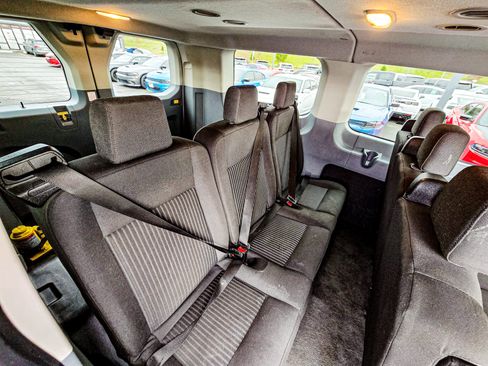 Used 2019 Ford Transit 150 XLT image 15