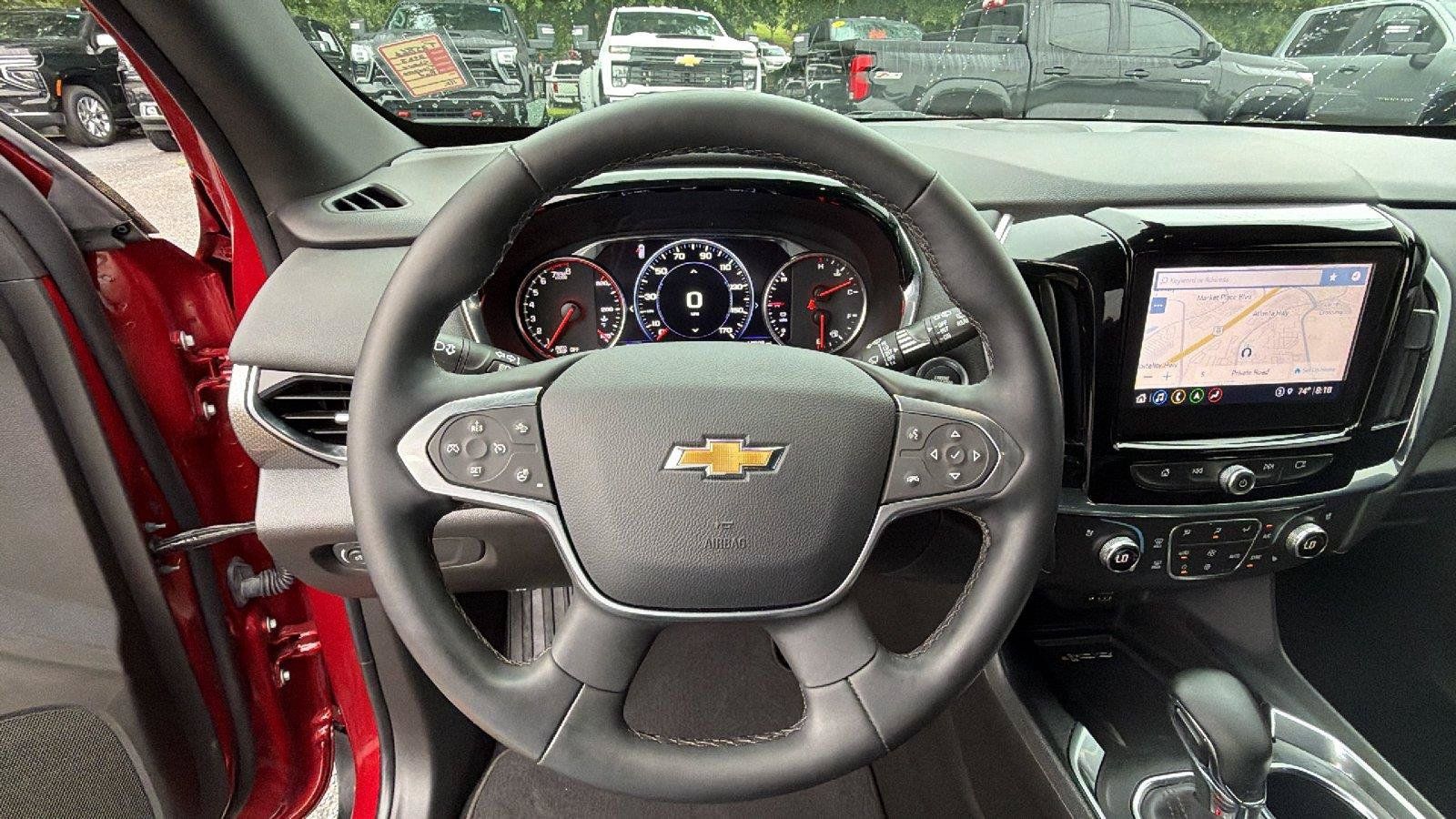 Used 2023 Chevrolet Traverse Premier FWD image 30