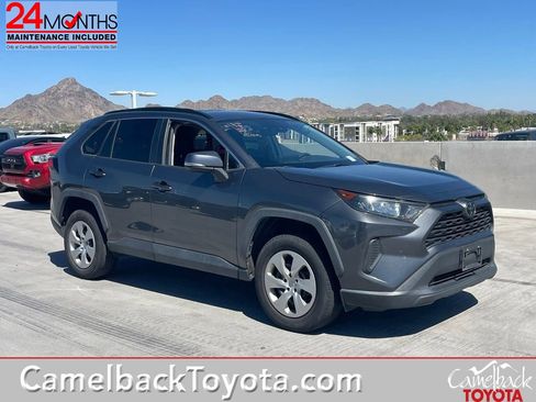 Used 2021 Toyota RAV4 LE image 1