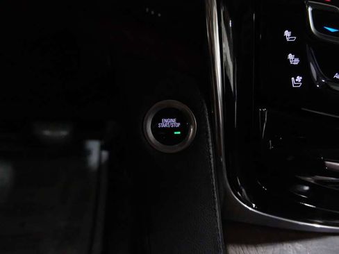 Used 2015 Cadillac Escalade ESV Premium image 32