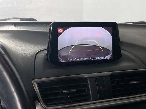 Used 2018 MAZDA MAZDA3 Touring image 14