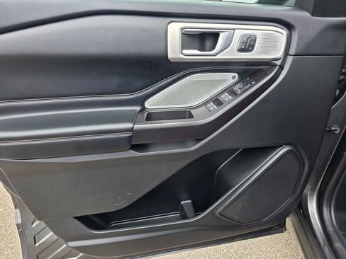 Used 2020 Ford Explorer ST image 8