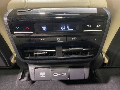 Certified 2023 Acura MDX w/Technology Package image 25