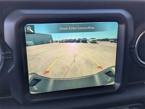 Used 2022 Jeep Gladiator Overland w/ Popular Equipment Package image 19