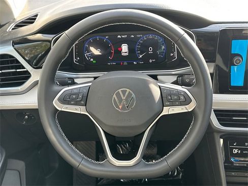 New 2026 Volkswagen Taos SEL image 23
