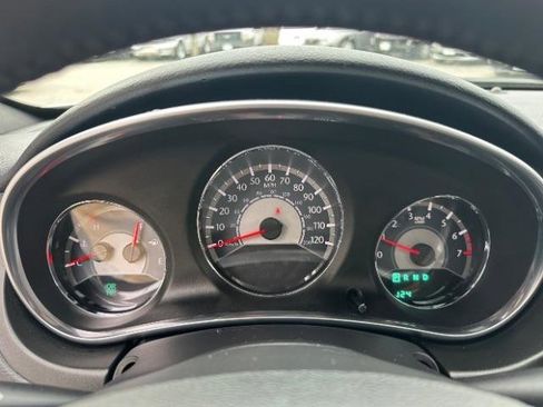 Used 2012 Chrysler 200 Limited image 18