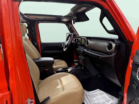 Used 2019 Jeep Wrangler Unlimited Rubicon image 16