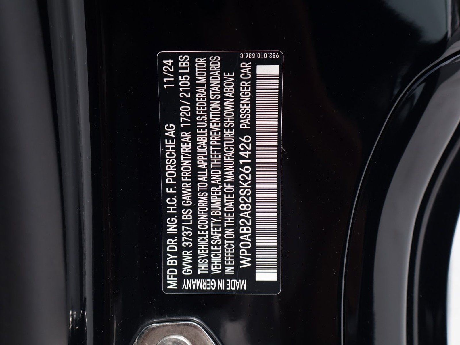 Certified 2025 Porsche 718 Cayman S RWD image 27