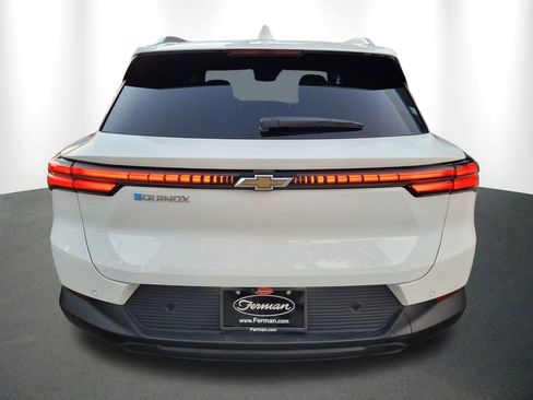 New 2026 Chevrolet Equinox EV LT image 5