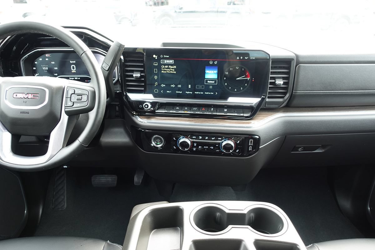 Used 2024 GMC Sierra 1500 Elevation AWD/4WD image 44