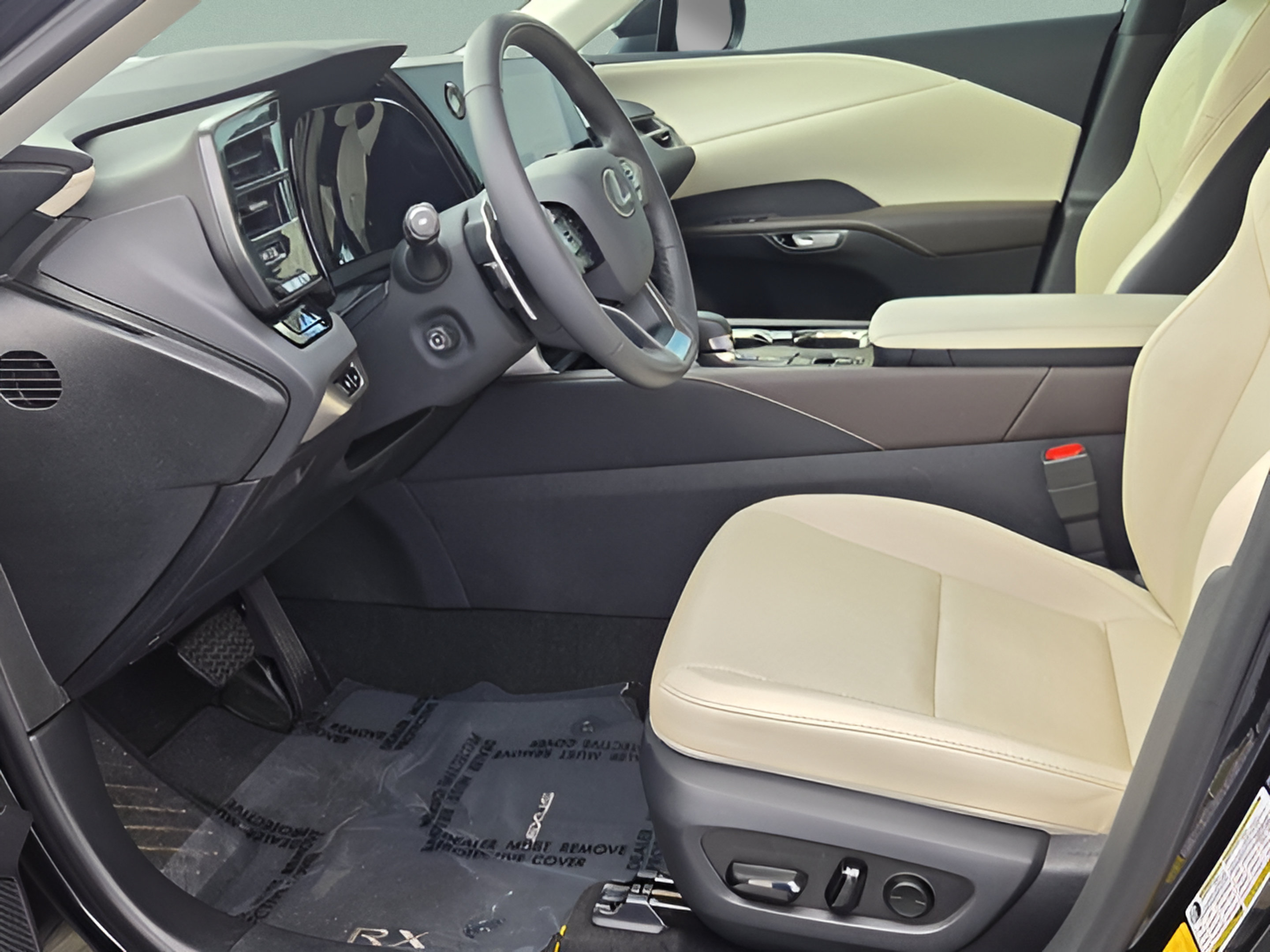 Used 2024 Lexus RX 350 FWD w/ Technology Package image 10