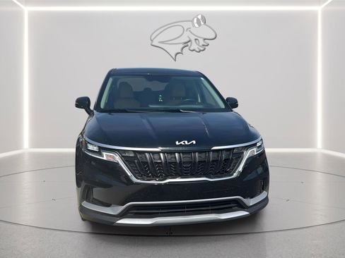 Used 2024 Kia Carnival LX image 15