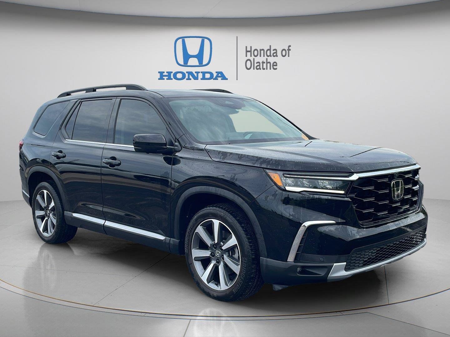 Certified 2025 Honda Pilot Elite image 1