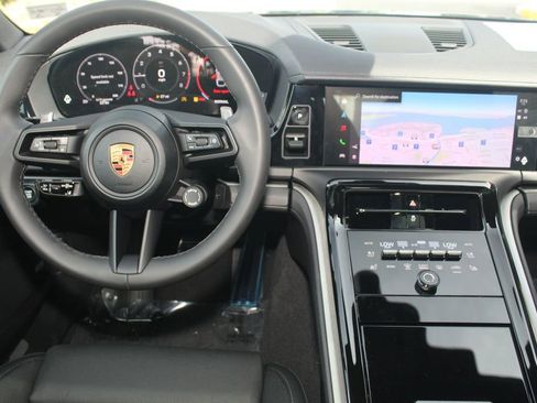 New 2026 Porsche Panamera 4 image 6