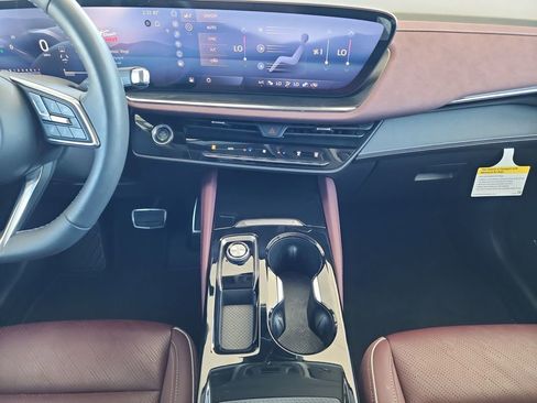 Used 2024 Buick Envision Sport Touring image 20