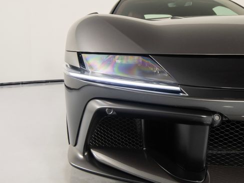 Certified 2025 Ferrari 12Cilindri RWD image 11