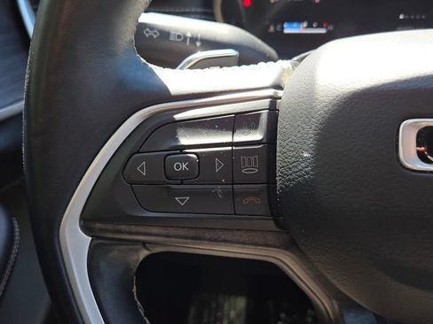 Used 2021 Jeep Grand Cherokee L Limited AWD/4WD image 23