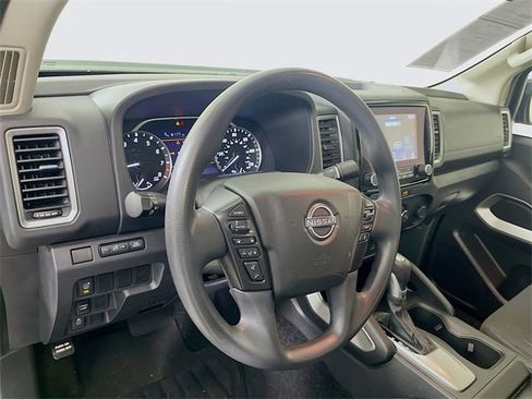 Used 2023 Nissan Frontier SV w/ Technology Package image 10