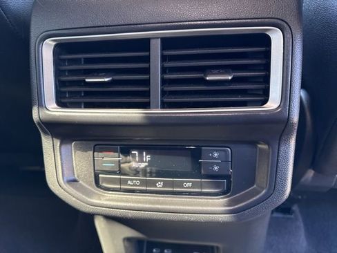 Used 2026 Volkswagen Atlas SE image 25