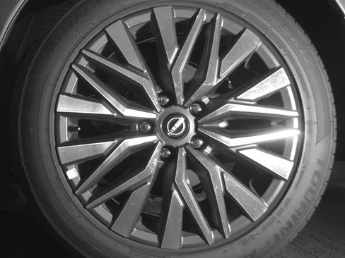 Used 2025 Nissan Altima 2.5 SV image 14