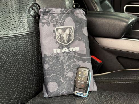 Used 2021 RAM 2500 Laramie w/ Safety Group B AWD/4WD image 31