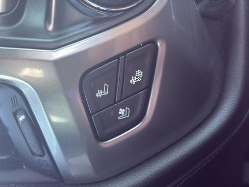 Used 2018 Chevrolet Silverado 1500 LTZ w/ LTZ Plus Package AWD/4WD image 30