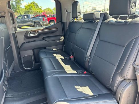Used 2023 Chevrolet Silverado 1500 LT w/ Protection Package AWD/4WD image 14