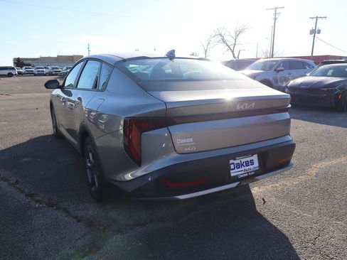 New 2025 Kia K4 LXS image 5