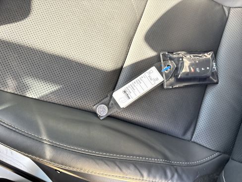 Certified 2025 Lexus RX 350h w/ Accessory Package (Z1) AWD/4WD image 36