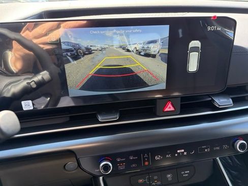 New 2026 Kia Carnival LX FWD image 17