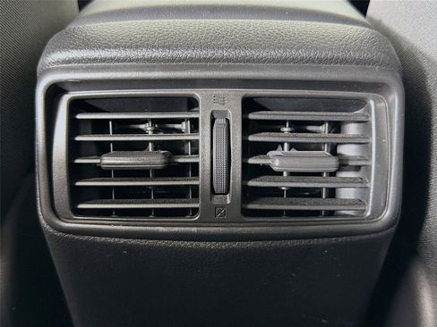 Used 2019 Nissan Rogue SV w/ Premium Package AWD/4WD image 28