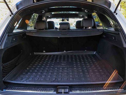 Used 2022 Mercedes-Benz GLC 300 4MATIC image 24