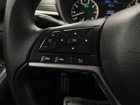 Certified 2025 Nissan Altima 2.5 SV FWD image 14