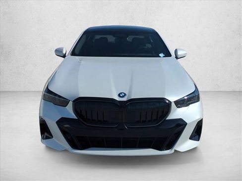 New 2027 BMW 550e xDrive AWD/4WD image 6